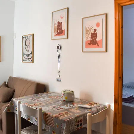 بيت للعطل Poligala Vacation With Sea View
